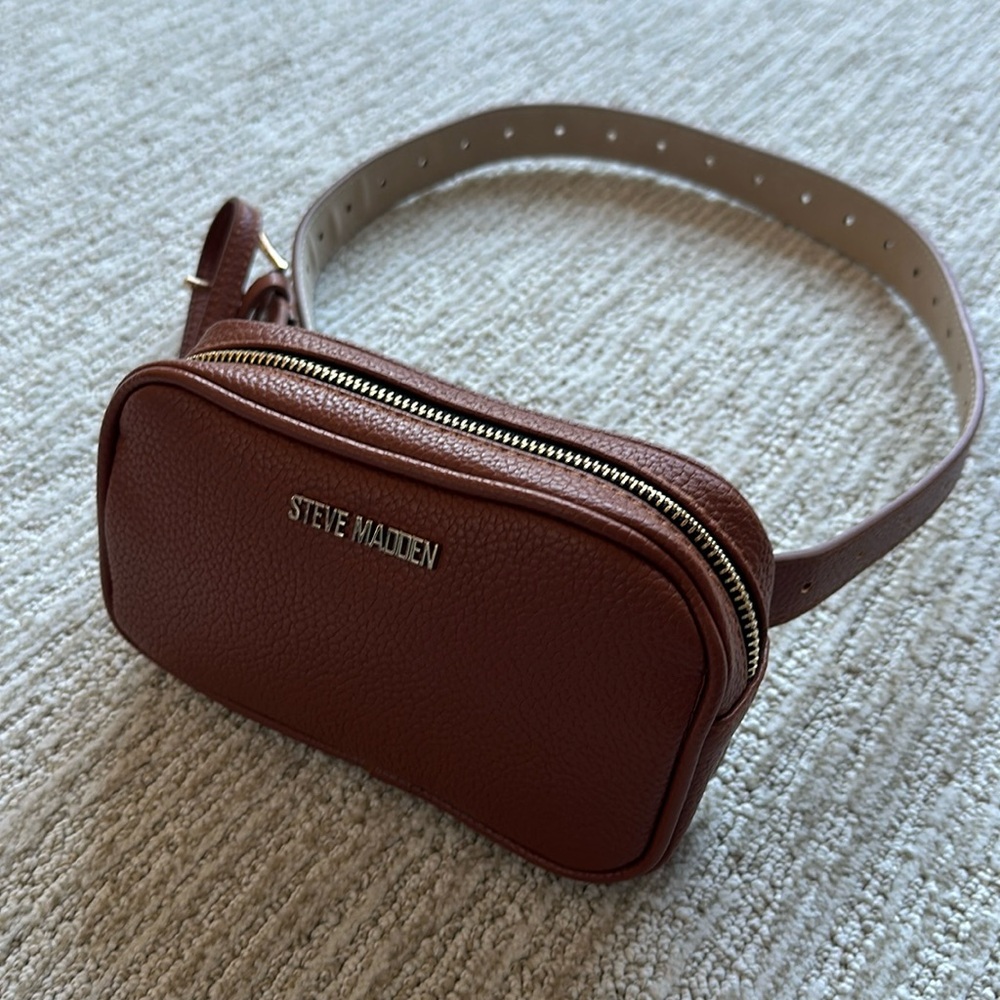 Steve Madden Belt bag- Color- cognac New without tags